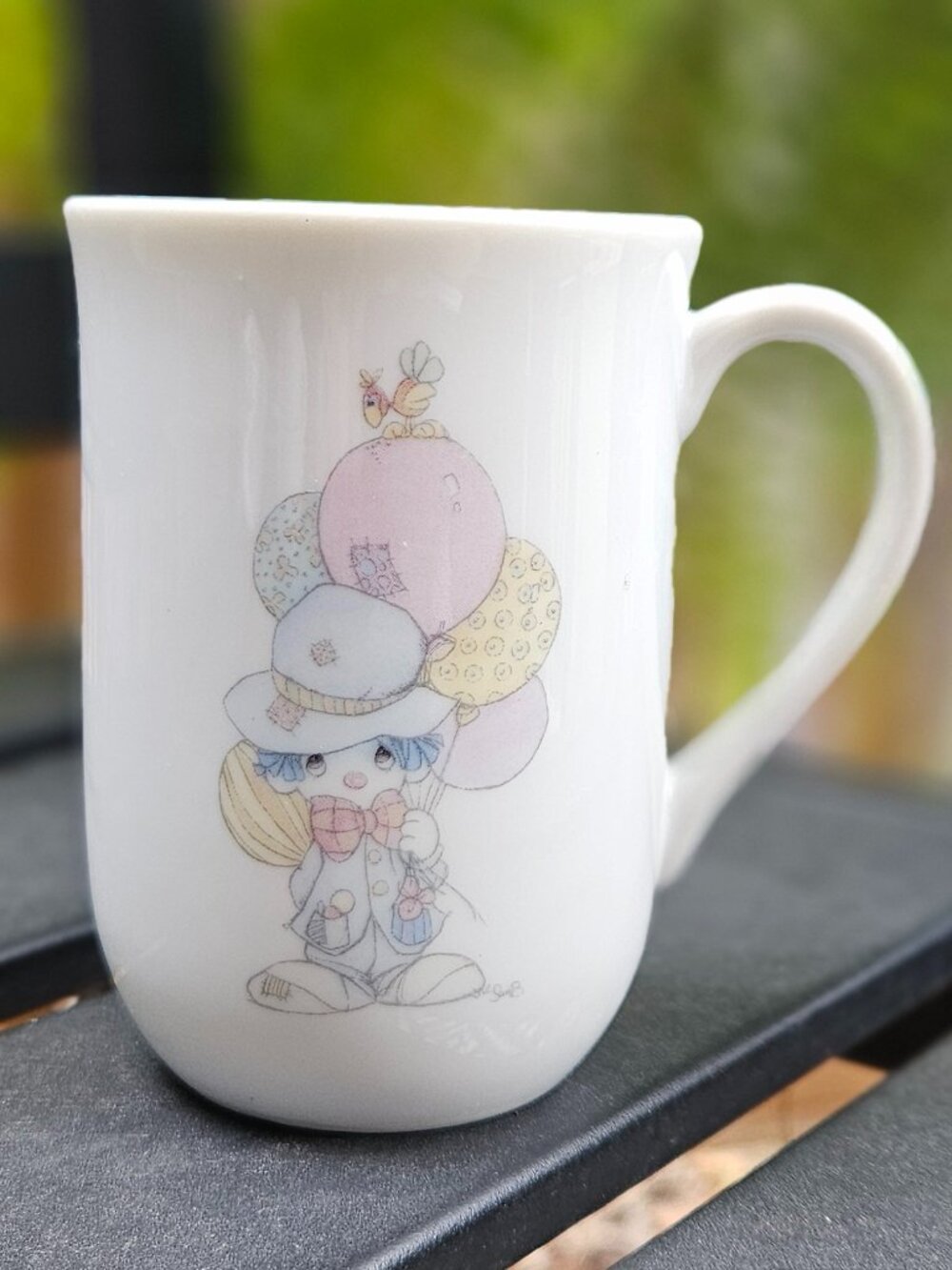 Precious Moments white clown with Balloons Vintage mug from 1984 collection